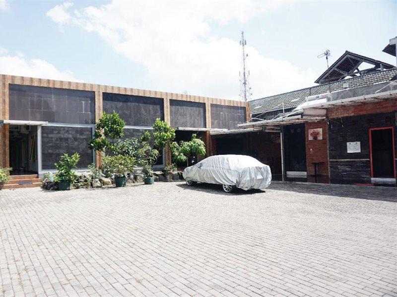 Hotel O Prambanan Near Prambanan Temple Екстер'єр фото