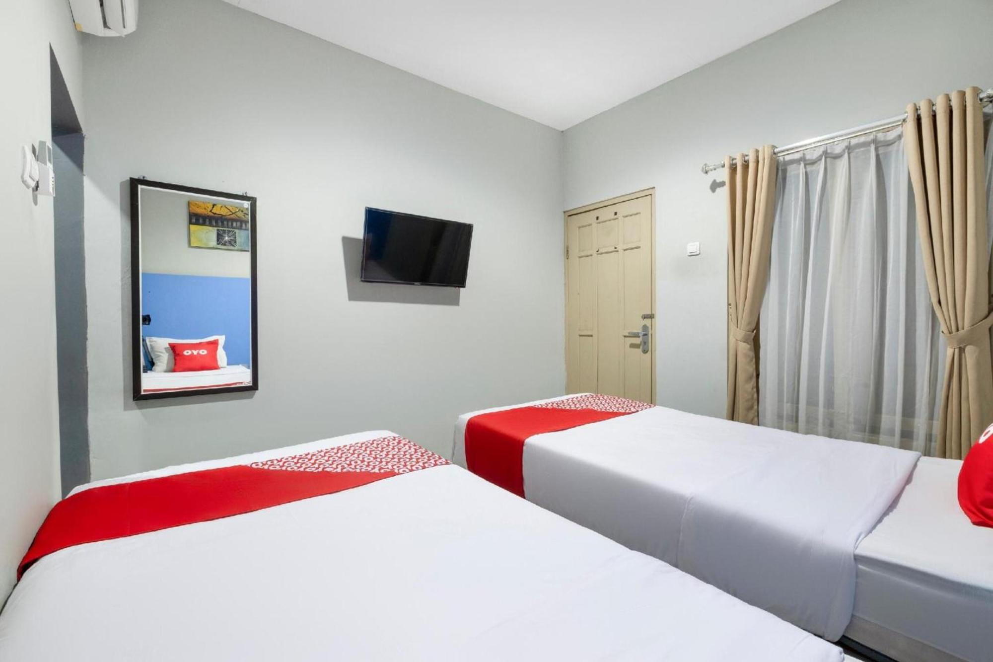 Hotel O Prambanan Near Prambanan Temple Екстер'єр фото